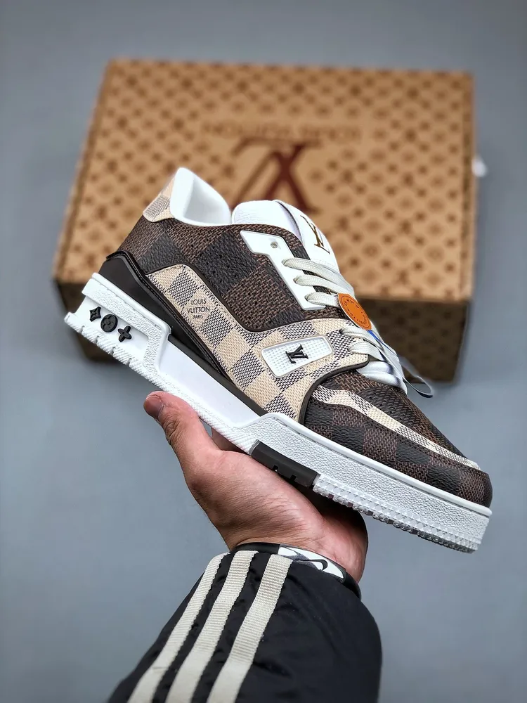 10001 Louis Vuitton #54 Signature Damier Ebene Multi Trainer - Image 1