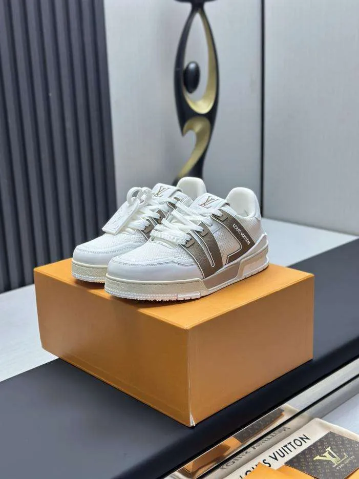 10001 Louis Vuitton White Brown Trainer Sneaker - Image 1